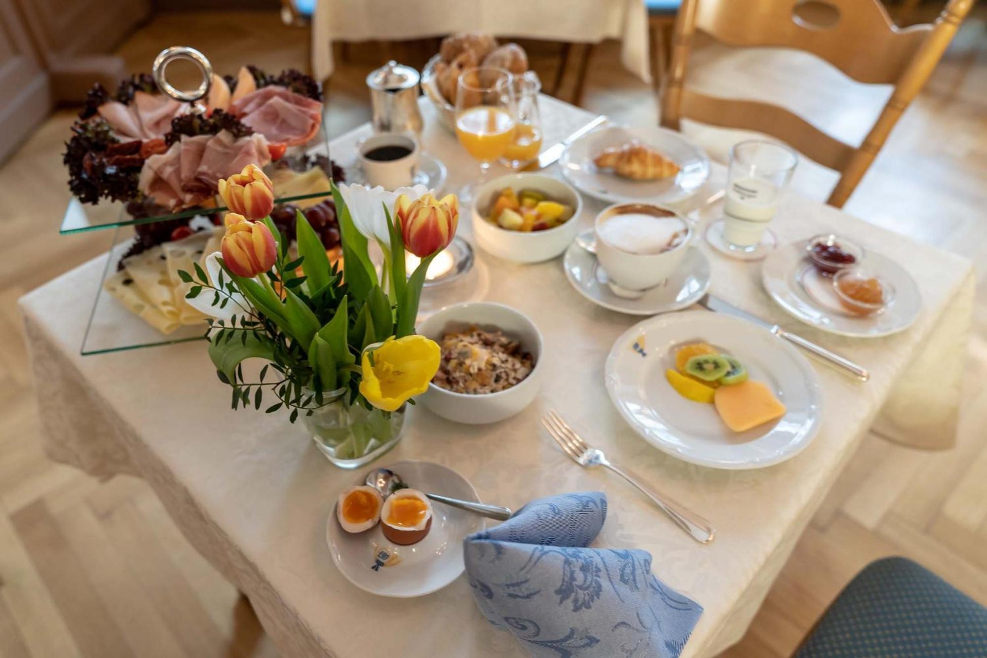 Romantik Hotel Zur Post Fuerstenfeldbruck Esterno foto