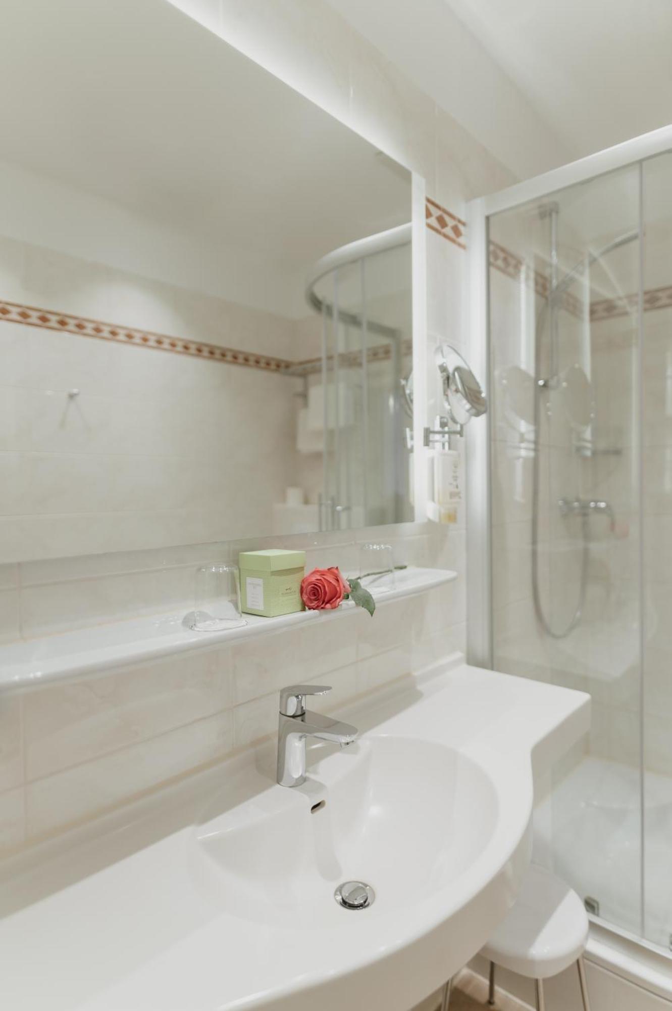 Romantik Hotel Zur Post Fuerstenfeldbruck Esterno foto